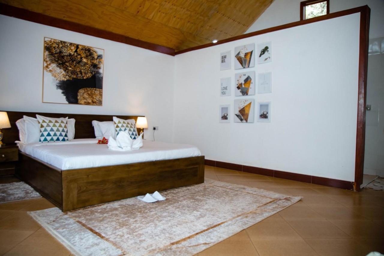 Shose Farmhouse Chalets & Campsite Моши Экстерьер фото