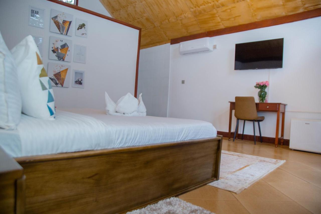 Shose Farmhouse Chalets & Campsite Моши Экстерьер фото
